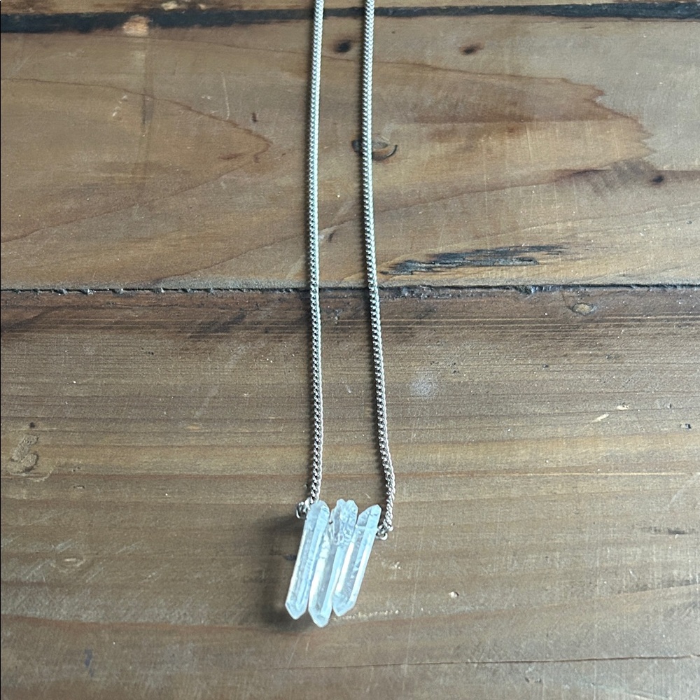 Elegant Silver Crystal Pendant Necklace